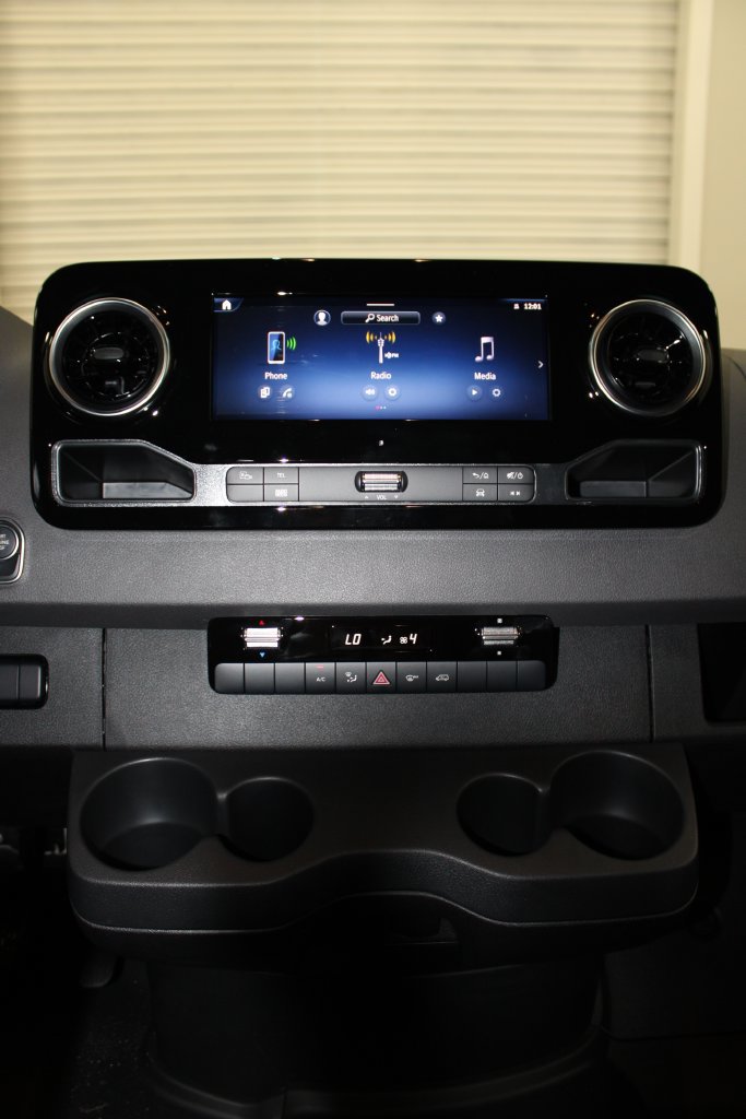 New 2025 Mercedes-Benz Sprinter 2500 image 21