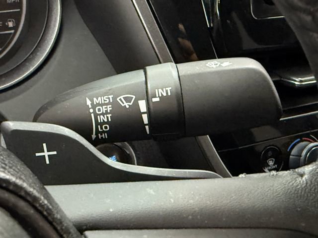 Used 2023 Toyota Camry SE w/ Convenience Package image 13