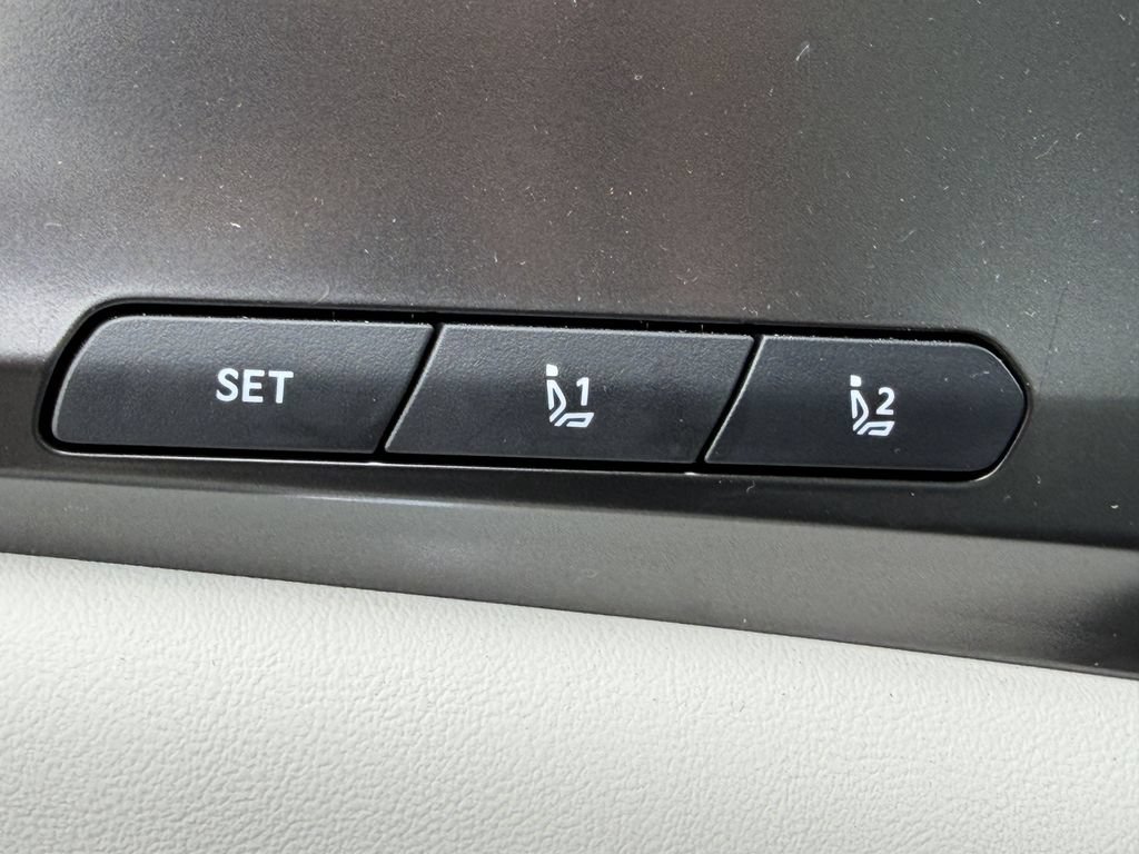 Certified 2026 Kia Carnival SX Prestige FWD image 22