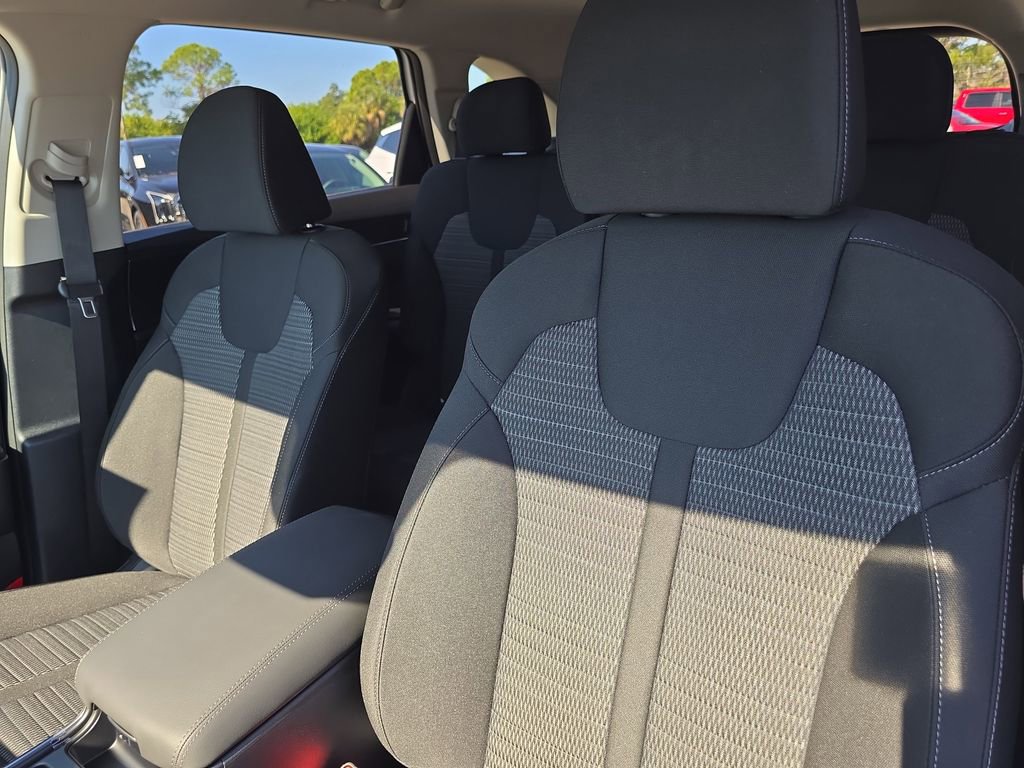 New 2026 Kia Sorento LX image 23
