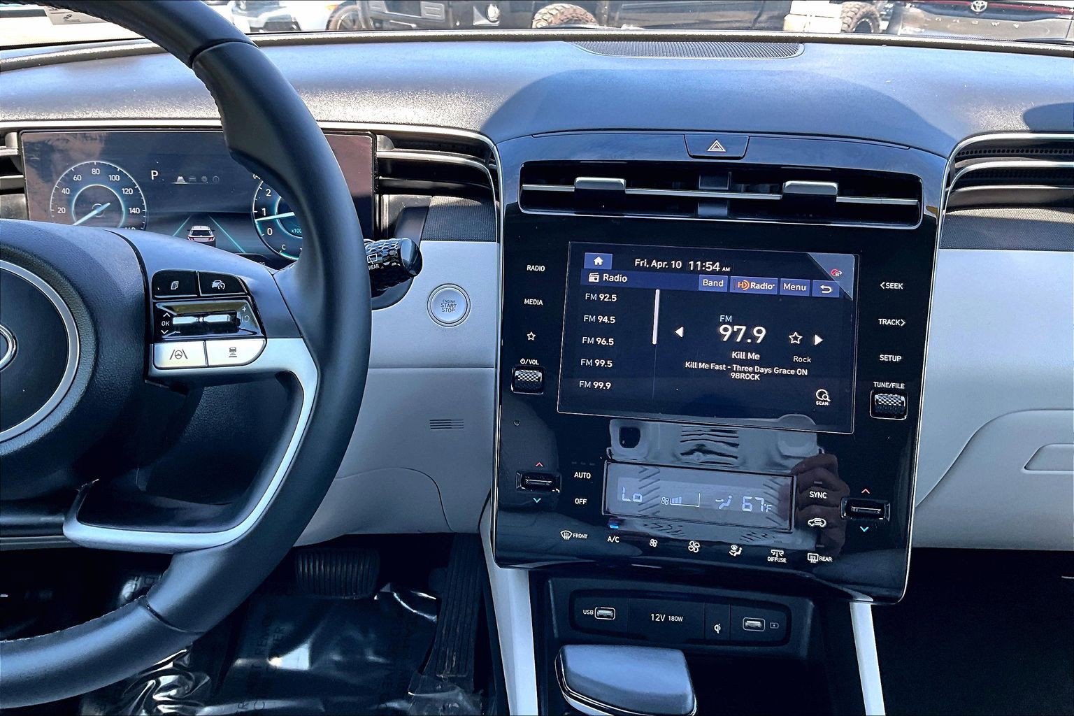 Used 2023 Hyundai Tucson SEL w/ Convenience Package image 6