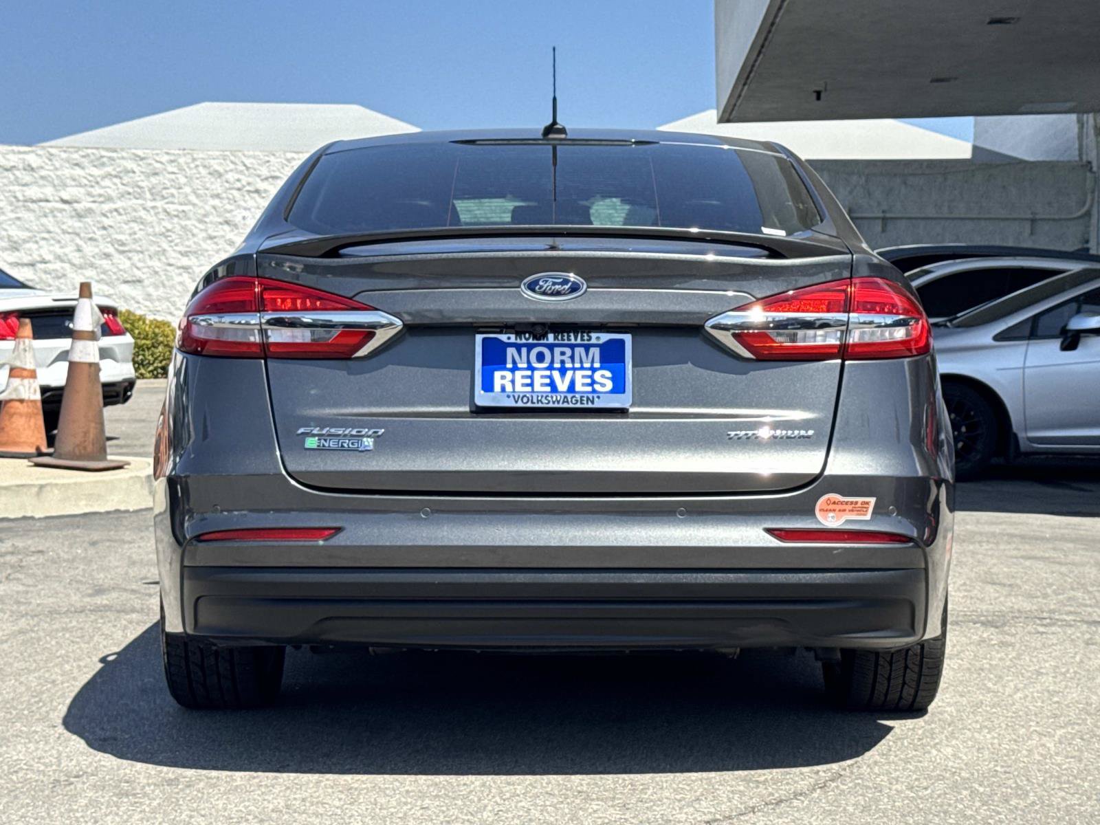 Used 2019 Ford Fusion Energi Titanium FWD image 4