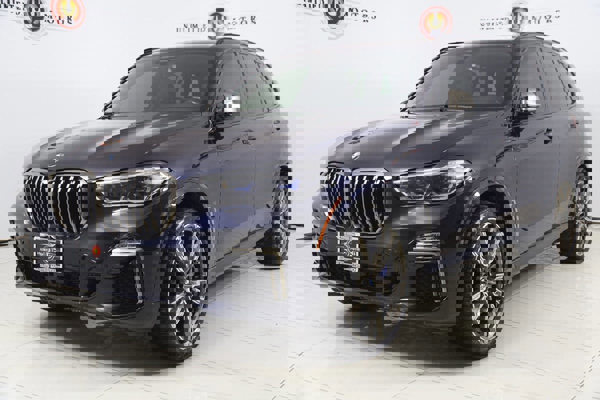 Used 2021 BMW X5 M50i image 5