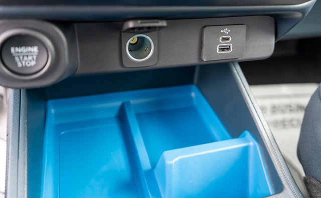 New 2025 Ford Maverick XLT w/ XLT Luxury Package image 18