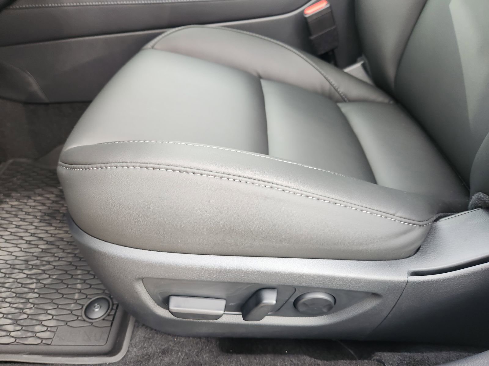 New 2026 MAZDA CX-30 AWD 2.5 S w/ Select Sport Pkg image 23