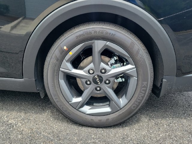 New 2026 Kia K4 FWD image 7