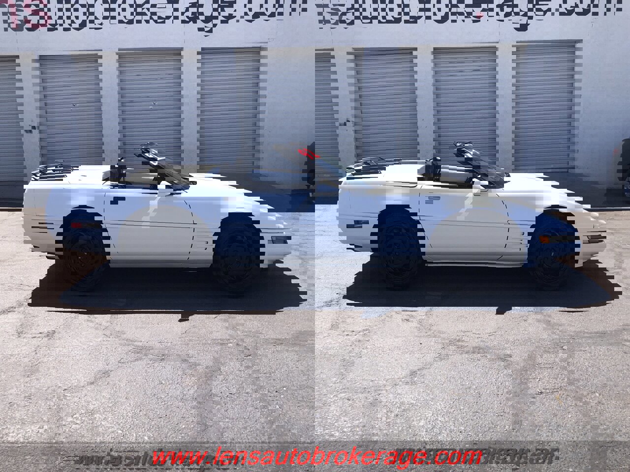 Used 1992 Chevrolet Corvette Convertible RWD image 2