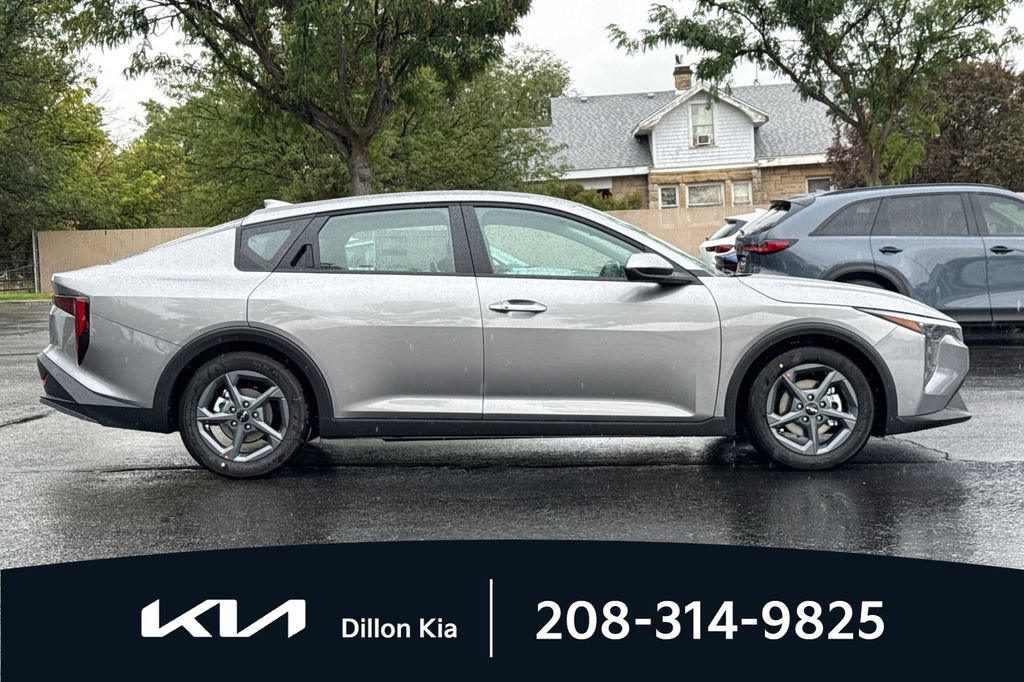 New 2026 Kia K4 FWD image 3