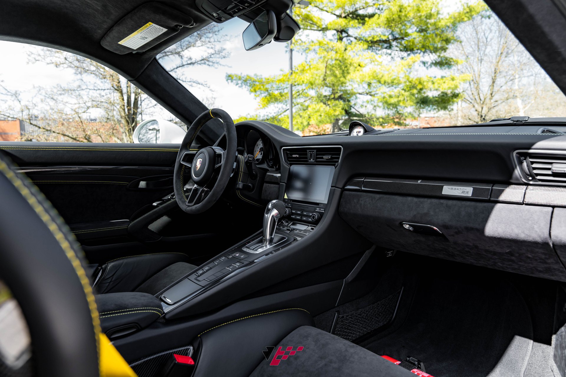 Used 2018 Porsche 911 GT2 RS image 8