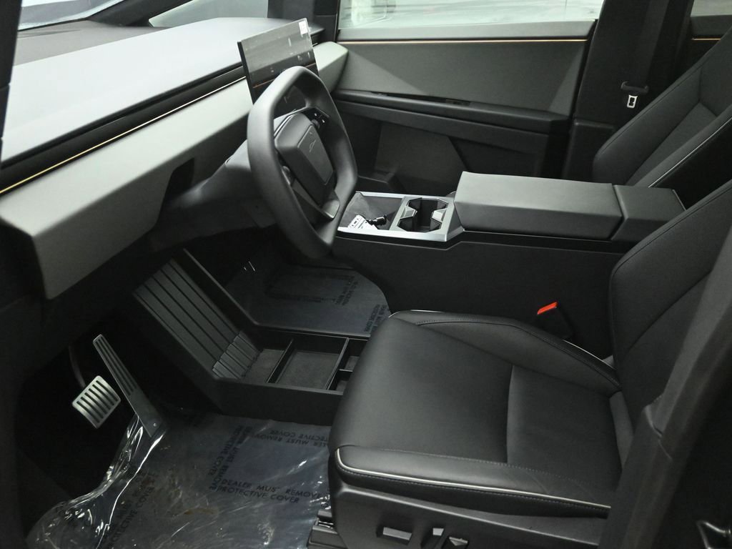 Used 2024 Tesla Cybertruck AWD Crew Cab image 10