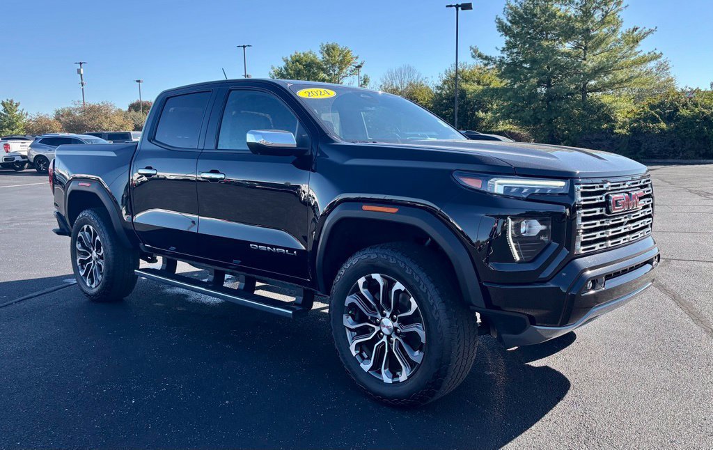 Used 2024 GMC Canyon Denali AWD/4WD image 8