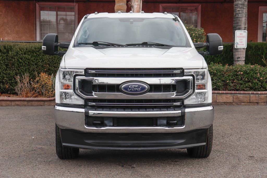 Used 2020 Ford F350 XLT AWD/4WD image 3