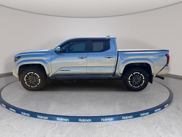 Used 2025 Toyota Tacoma TRD Sport w/ TRD Sport Upgrade Package AWD/4WD image 9
