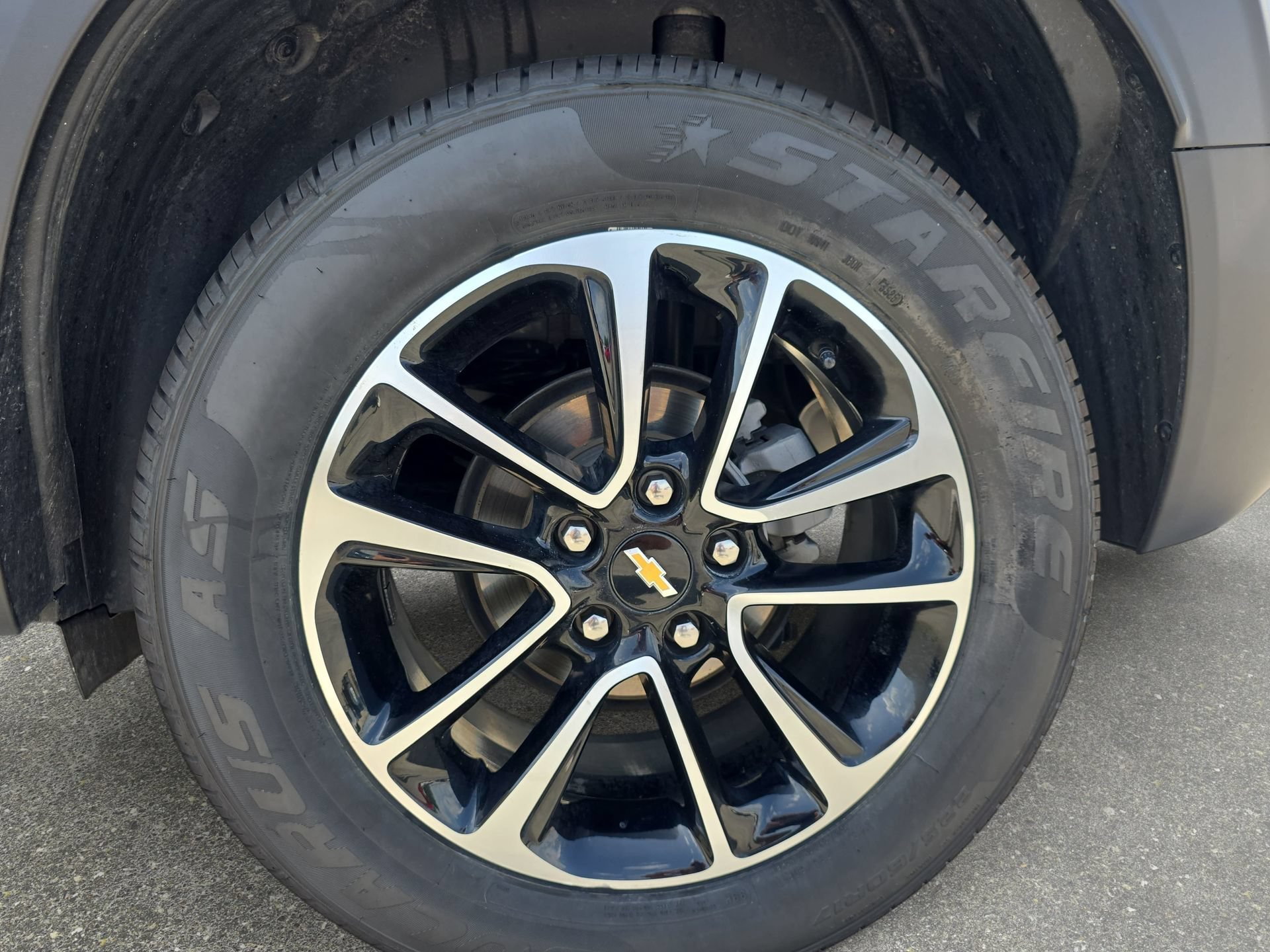 Used 2025 Chevrolet TrailBlazer LT AWD/4WD image 30