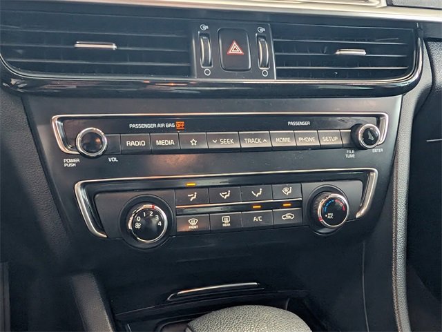 Used 2020 Kia Optima LX image 19