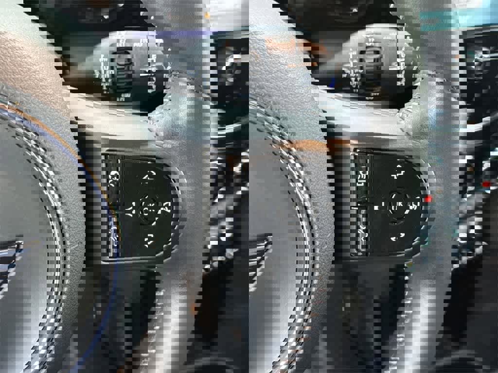 Used 2023 MINI Cooper SE image 15