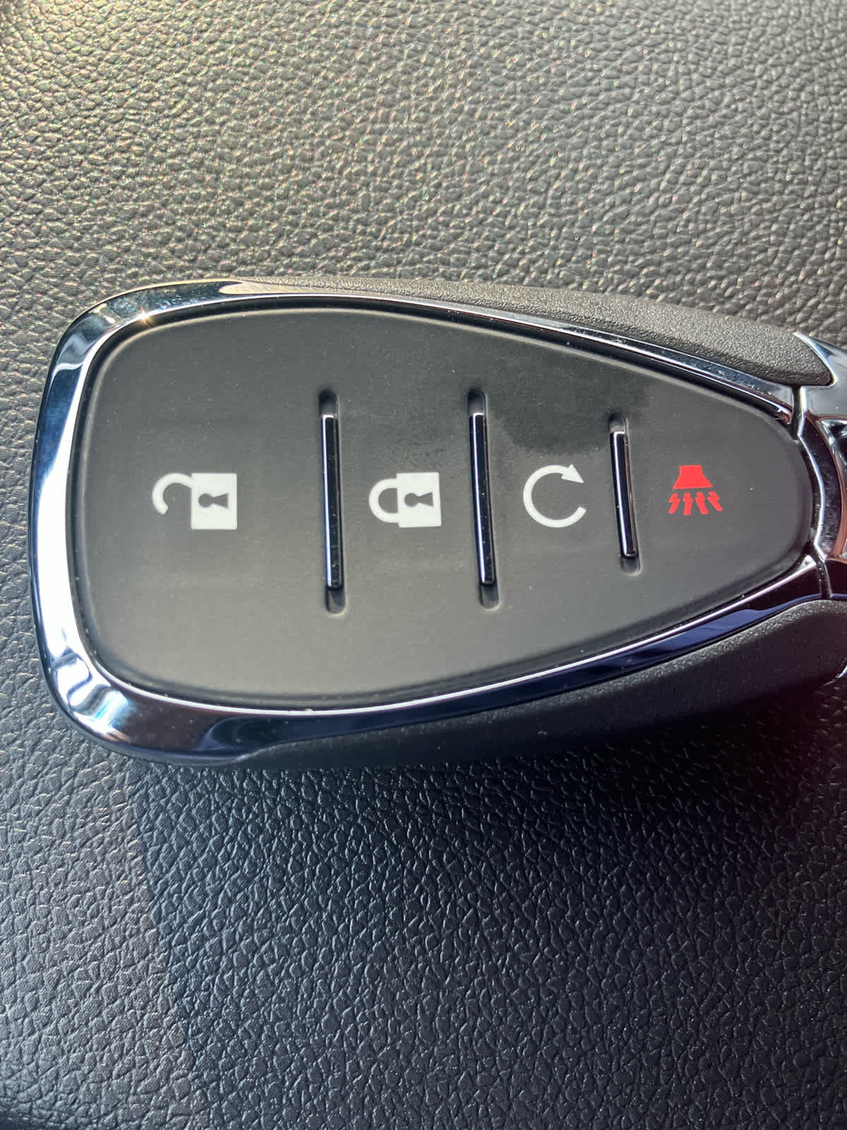 New 2026 Chevrolet Trax RS w/ Driver Confidence Package image 31