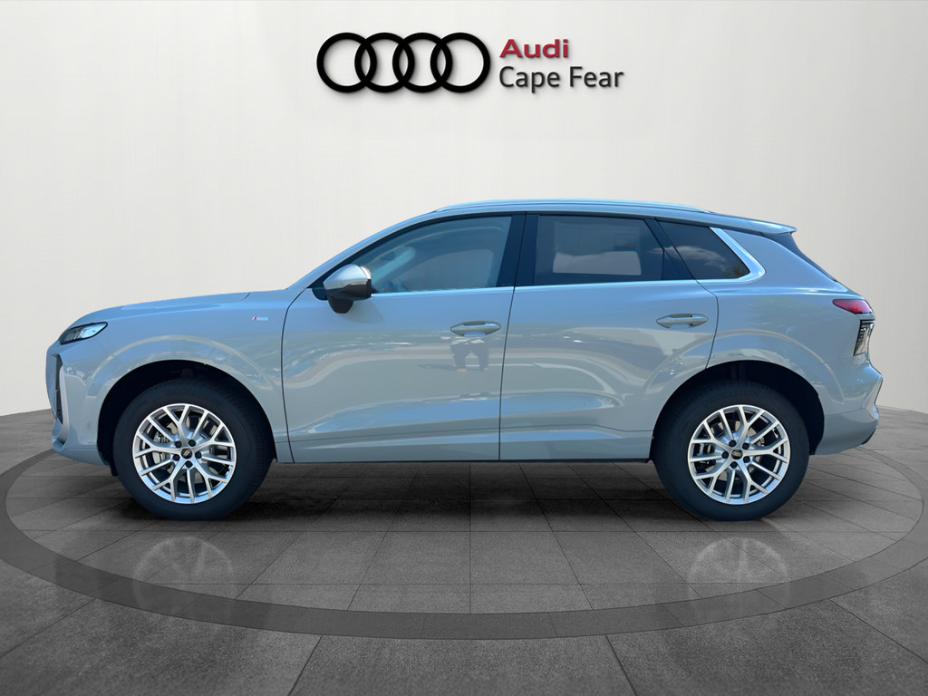 New 2026 Audi Q3 quattro 2.0T AWD/4WD image 2