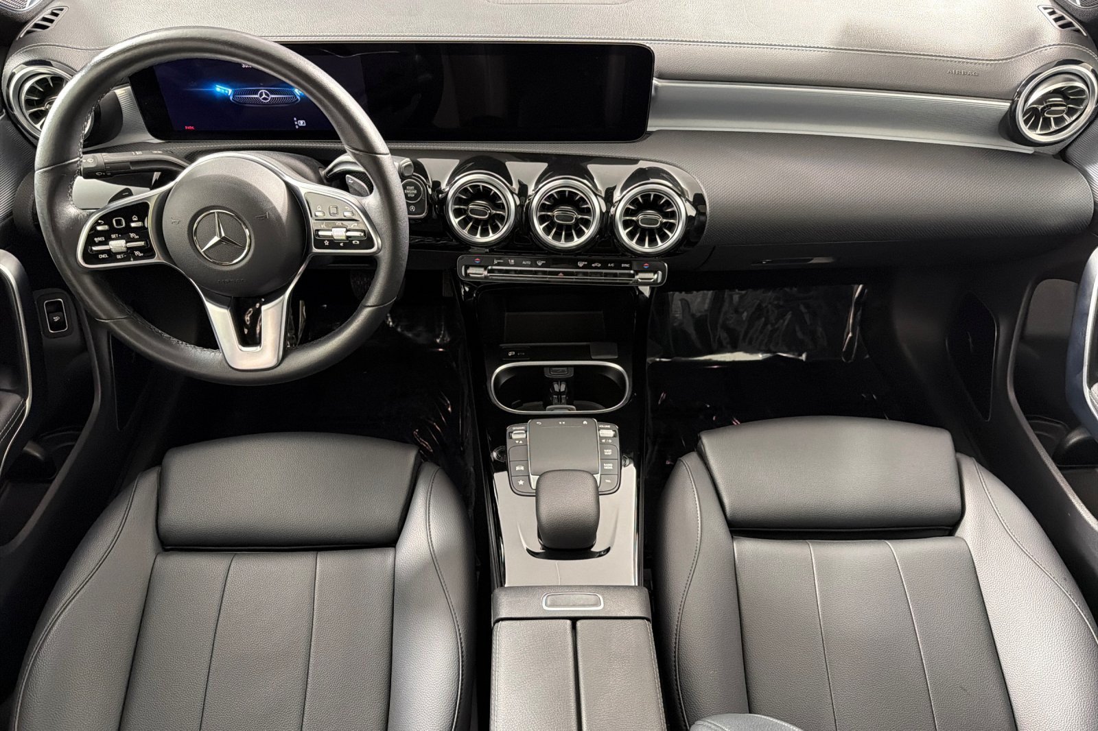 Used 2023 Mercedes-Benz CLA 250 w/ Premium Package image 12