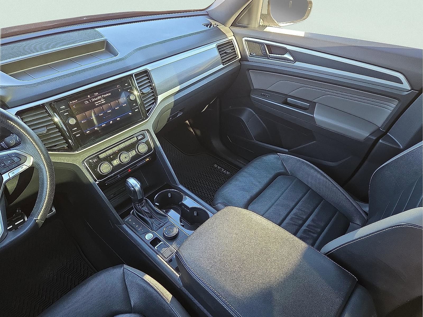 Used 2023 Volkswagen Atlas Cross Sport SEL Premium R-Line image 12