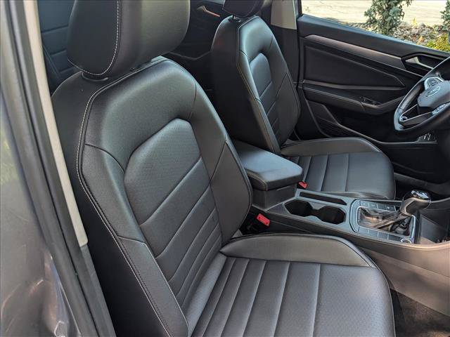 Used 2022 Volkswagen Jetta SE FWD image 11