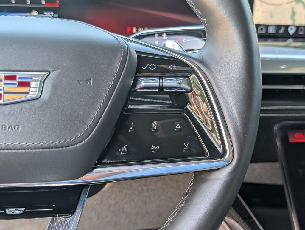 Certified 2025 Cadillac Escalade V AWD/4WD image 26