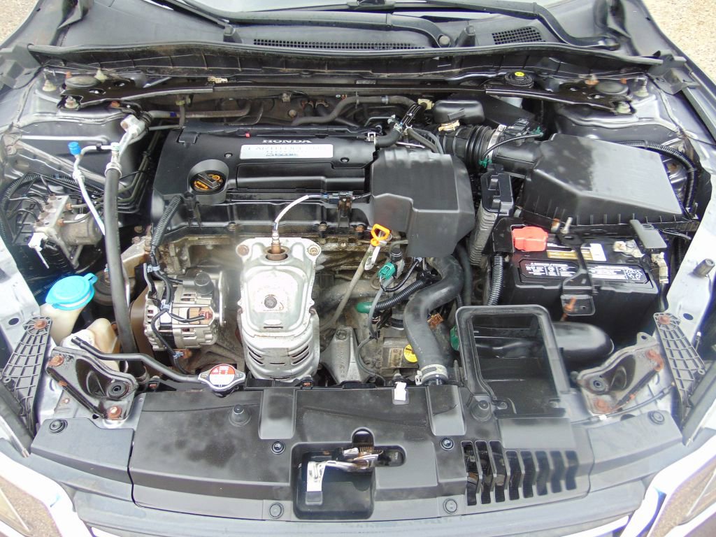 Used 2013 Honda Accord EX image 32