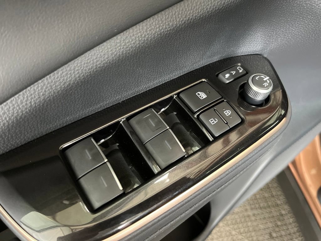New 2026 Toyota Crown Signia AWD/4WD image 5