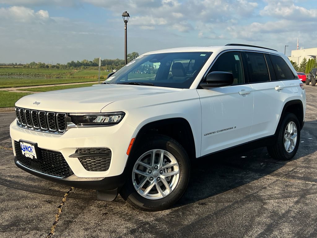 New 2025 Jeep Grand Cherokee Laredo X w/ Luxury Tech Group I image 38
