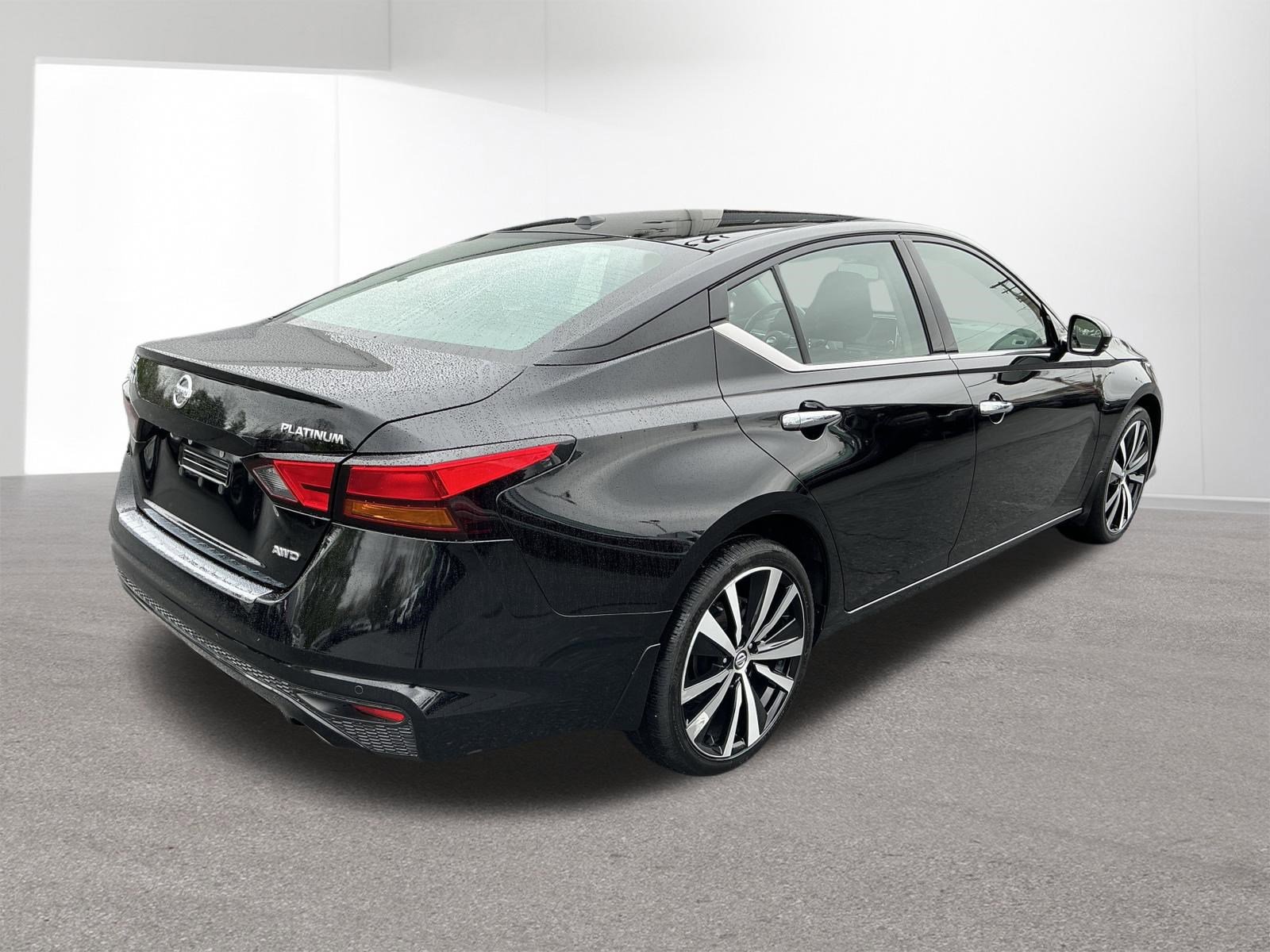 Used 2022 Nissan Altima 2.5 Platinum AWD/4WD image 3
