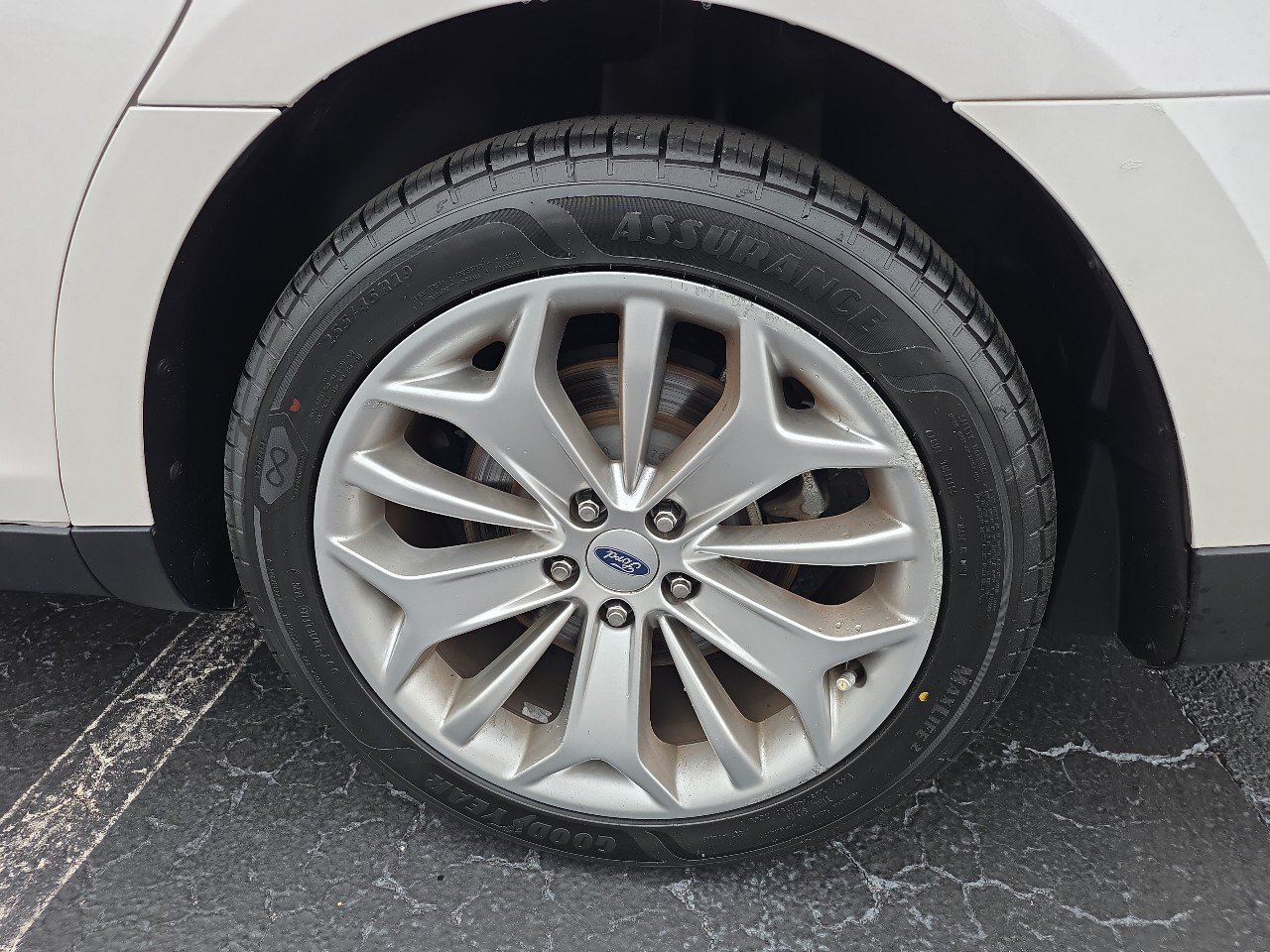 Certified 2019 Ford Taurus Limited FWD image 21