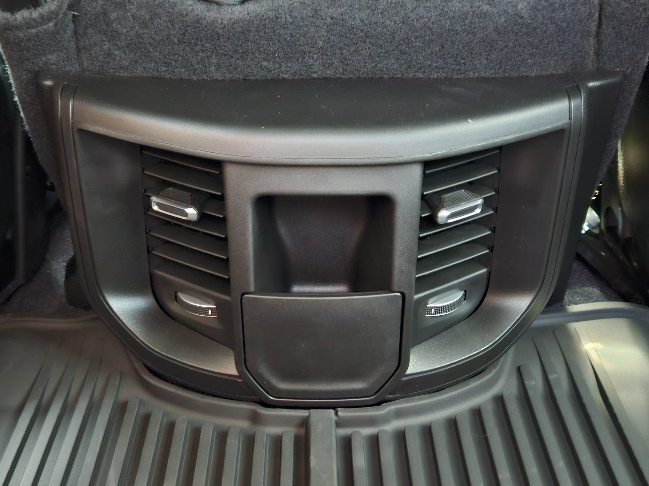 New 2026 RAM 3500 Tradesman AWD/4WD image 24