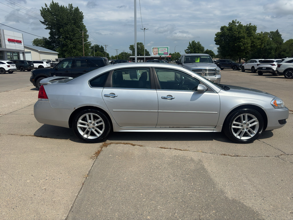 Used 2012 Chevrolet Impala LTZ FWD image 5