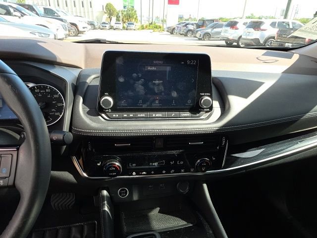 Used 2023 Nissan Rogue SL image 18