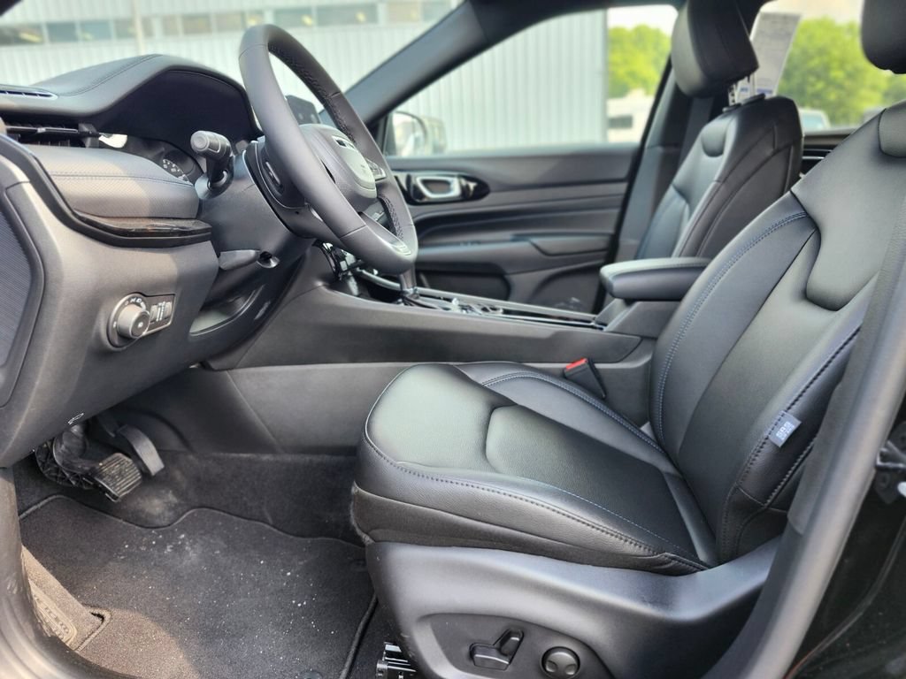 New 2026 Jeep Compass Limited AWD/4WD image 18