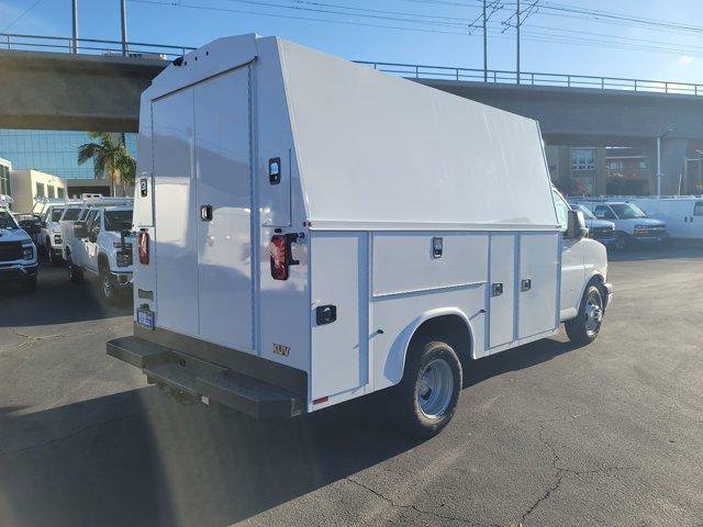 New 2025 Chevrolet Express 3500 w/ Power Convenience Package RWD image 8