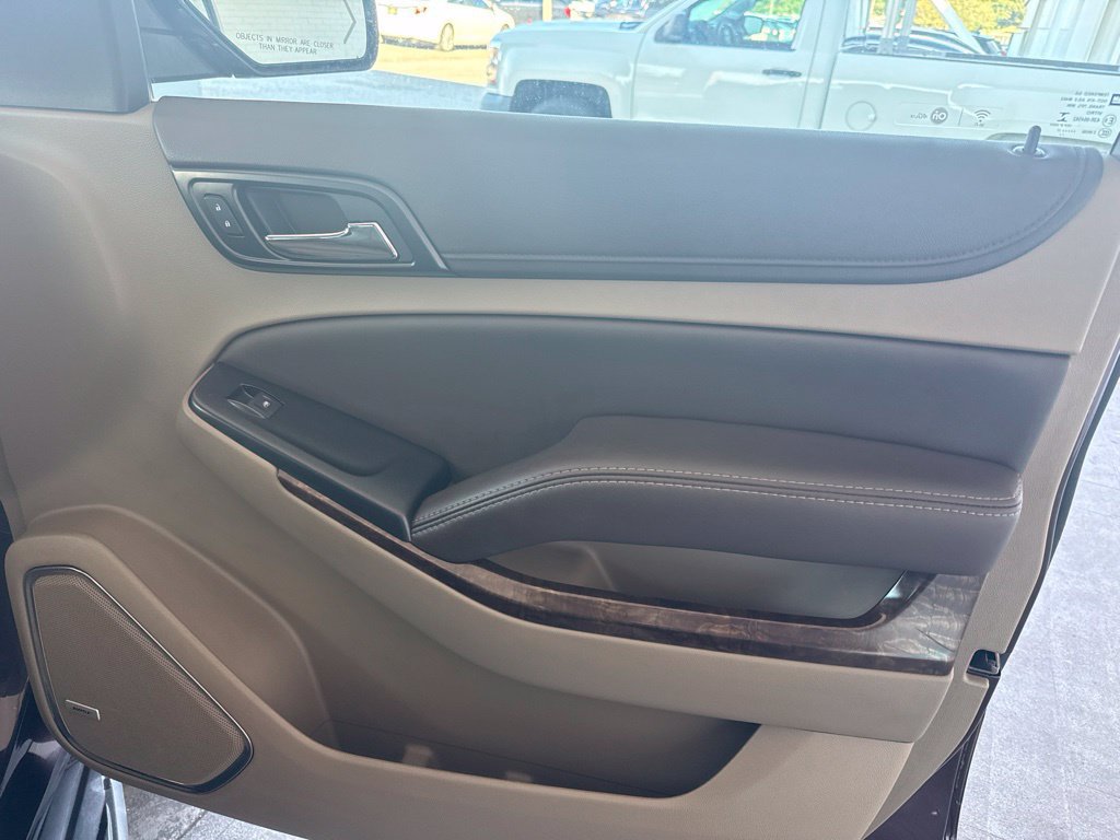 Used 2017 Chevrolet Tahoe LT w/ Luxury Package RWD image 44