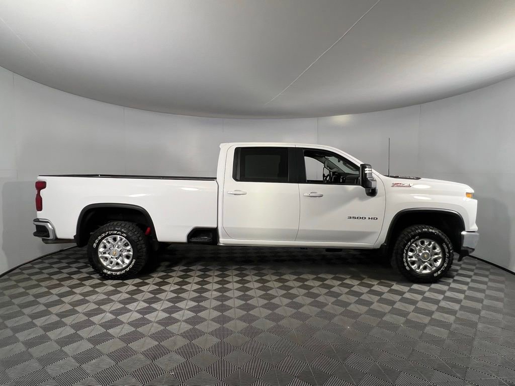 Used 2024 Chevrolet Silverado 3500 LT image 5