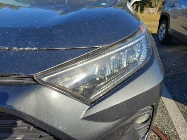 Used 2020 Toyota RAV4 XLE image 10