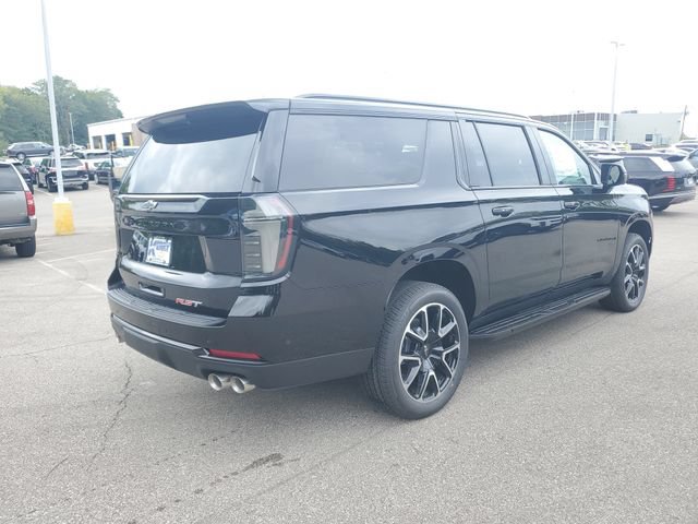 New 2026 Chevrolet Suburban RST w/ RST Capability Package AWD/4WD image 4