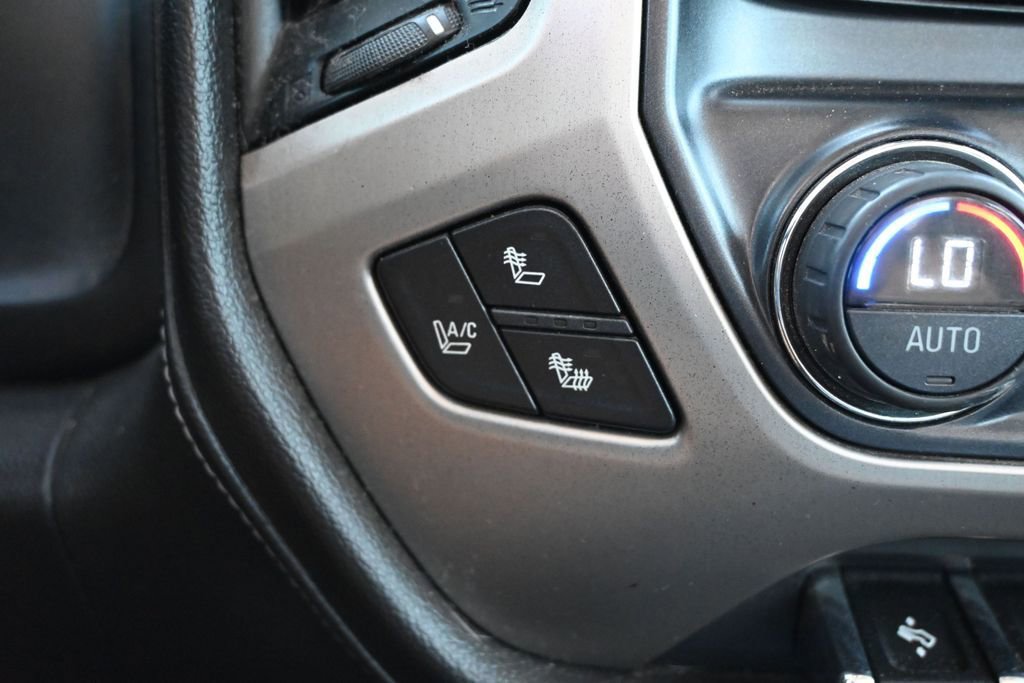 Used 2015 GMC Sierra 3500 Denali w/ Duramax Plus Package AWD/4WD image 27