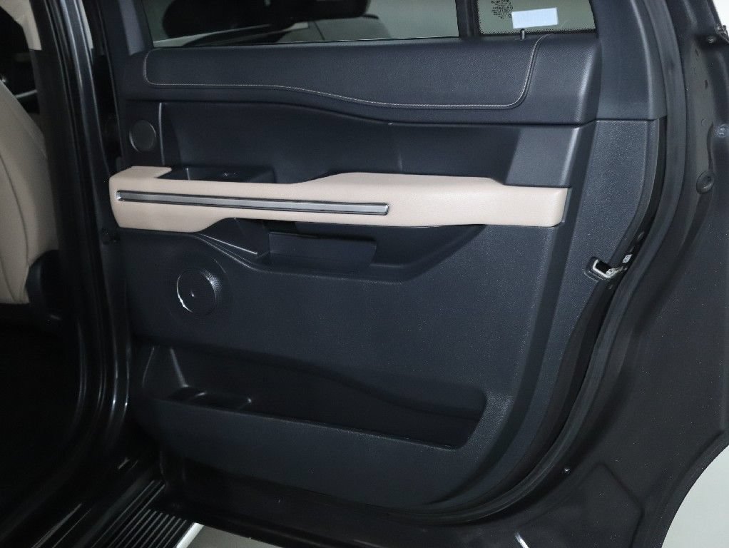 Used 2022 Ford Expedition Max Limited AWD/4WD image 35