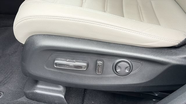 Used 2024 Honda CR-V EX-L image 11