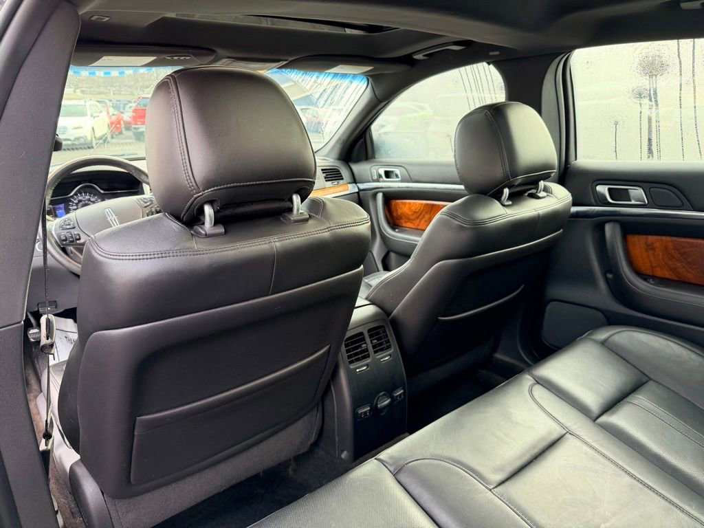 Used 2013 Lincoln MKS EcoBoost image 29