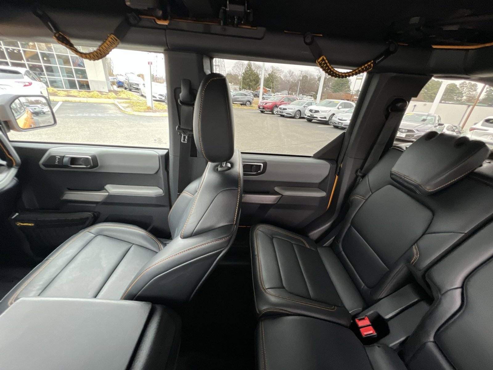 Used 2022 Ford Bronco Badlands image 3