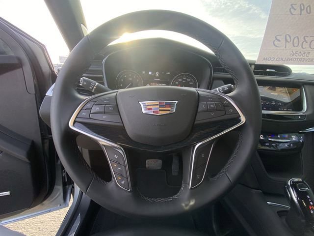 Used 2025 Cadillac XT5 Premium Luxury w/ Technology Package image 14