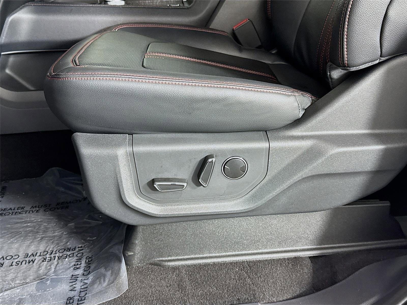 Used 2024 Ford Expedition Limited RWD image 22