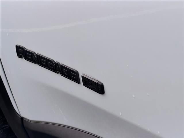 Used 2021 Jeep Renegade Latitude image 6