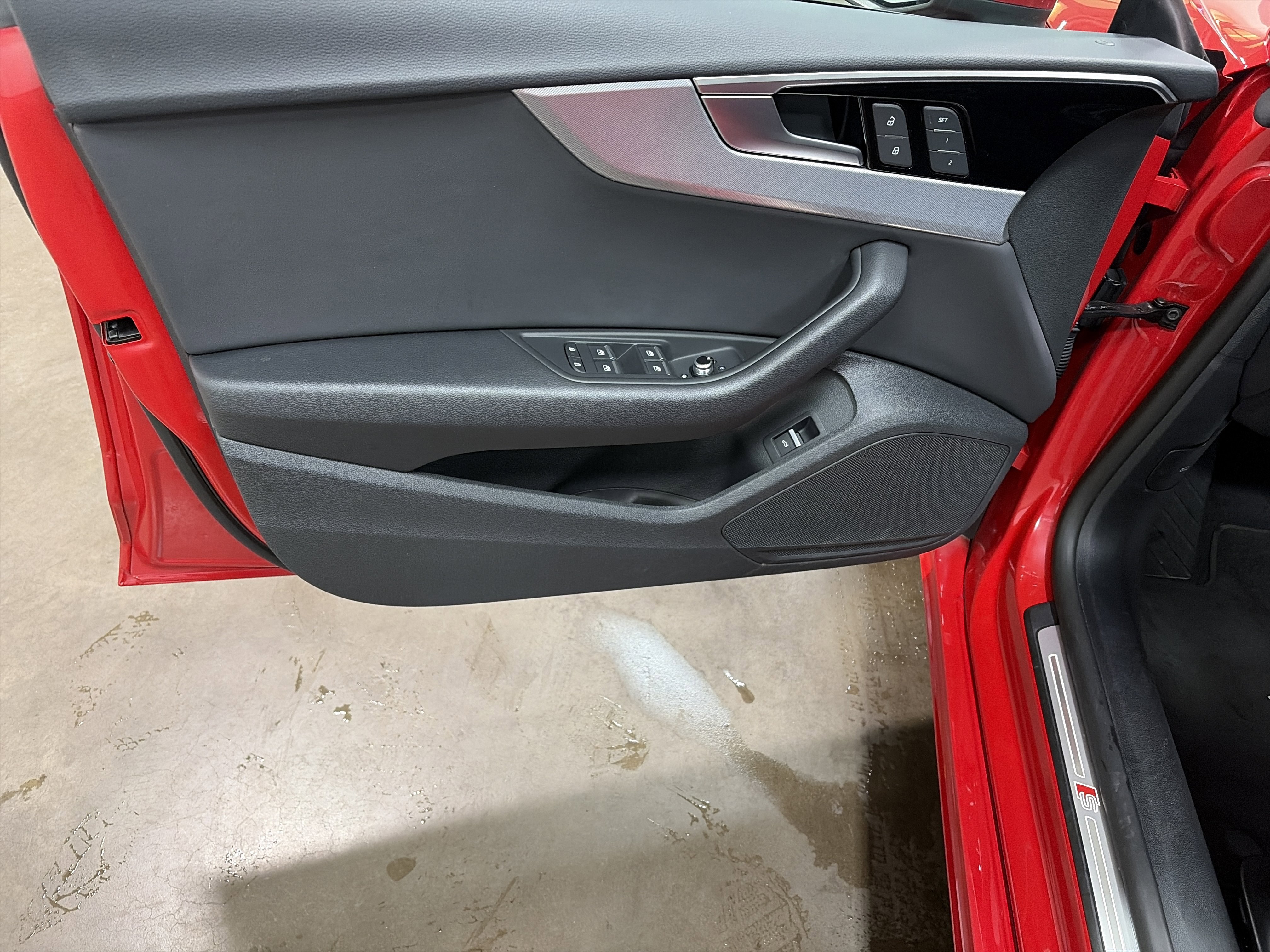 Used 2025 Audi A5 2.0T Premium Plus image 13