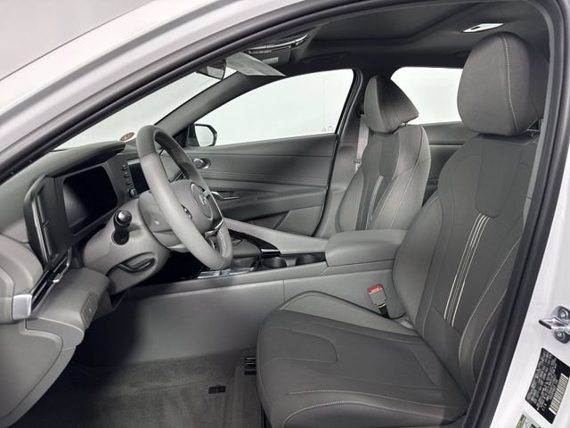 New 2026 Hyundai Elantra SEL Sport Premium FWD image 10